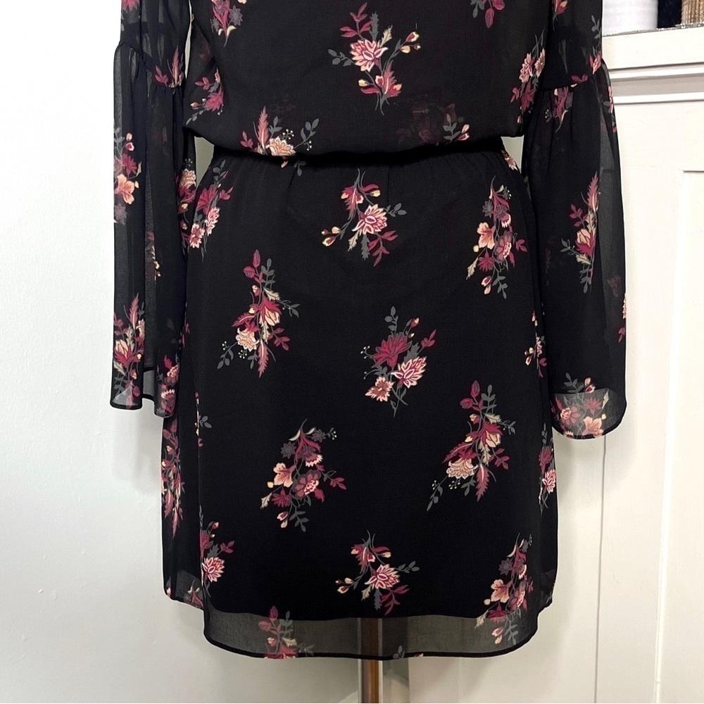 White House Black Market Bell Sleeve Floral Print Dress Black & Pink Small - Picture 7 of 13